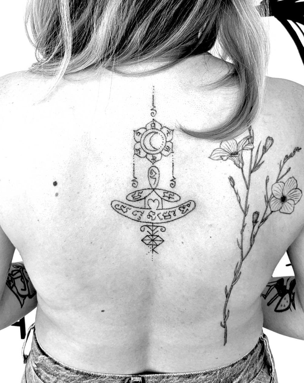 Tatouage Spirituel Dos Femme