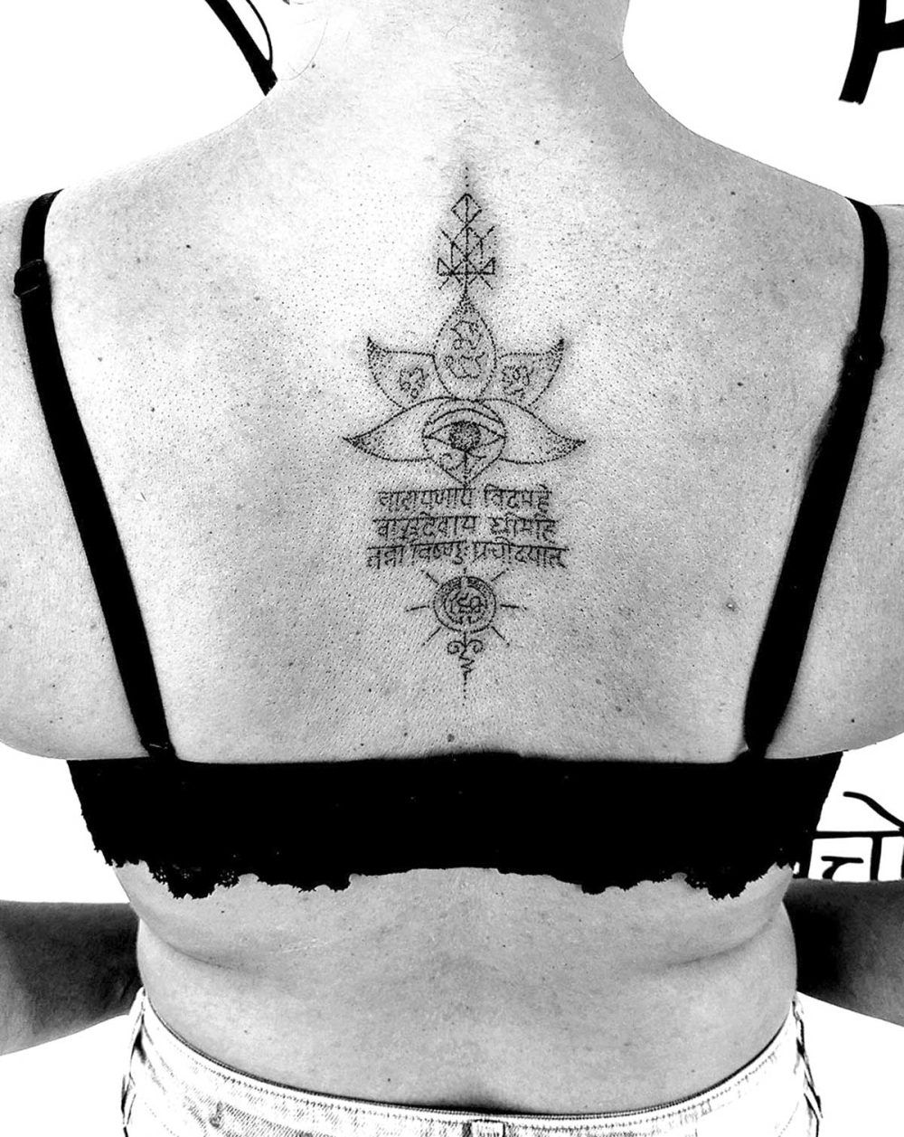 Tatouage Spirituel Lotus Femme