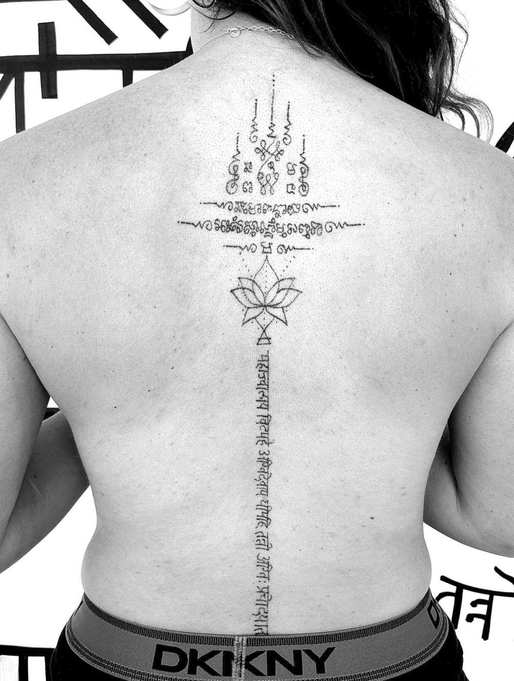 Tattoo Tatouage Colonne Vertebrale